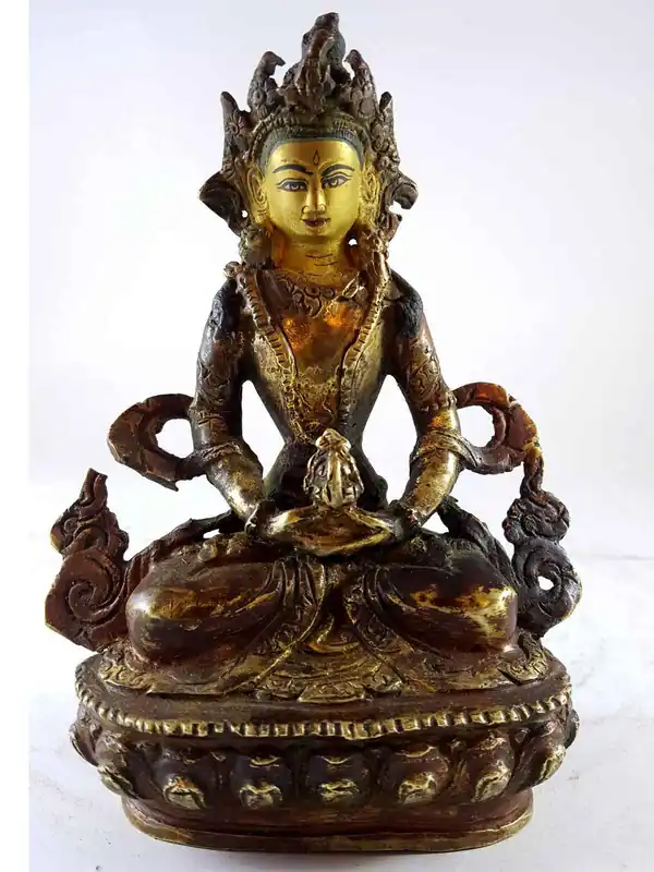 Statue faite à la main d’Aparmita au visage peint