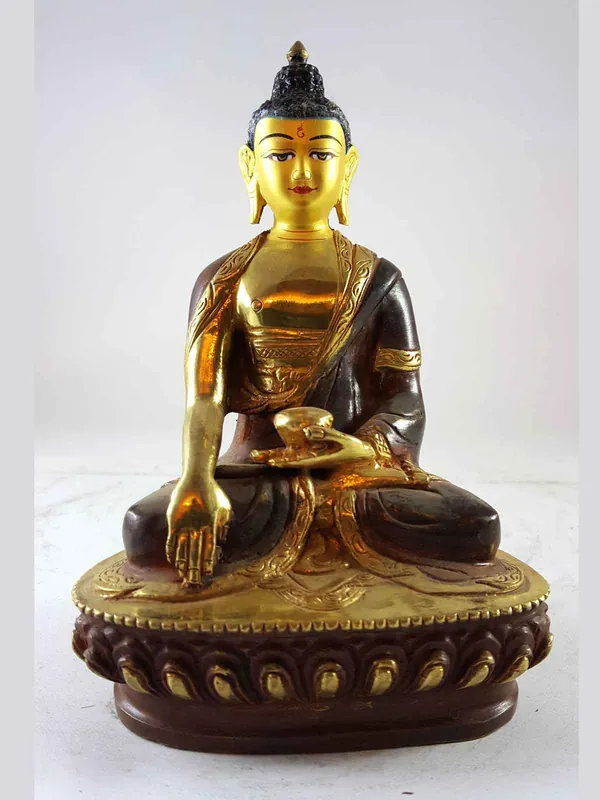 Statue de Shakyamuni Bouddha au visage peint