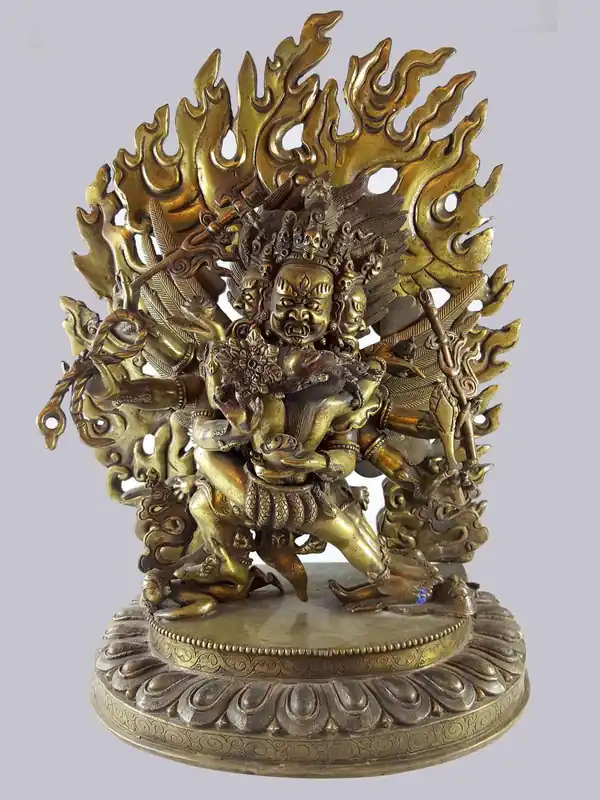 Statue de Hayagriva avec finition en bronze