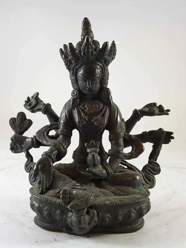 Statue de Vasundhara