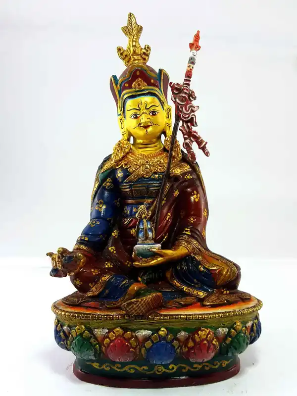 Statue de Padmasambhava en cuivre