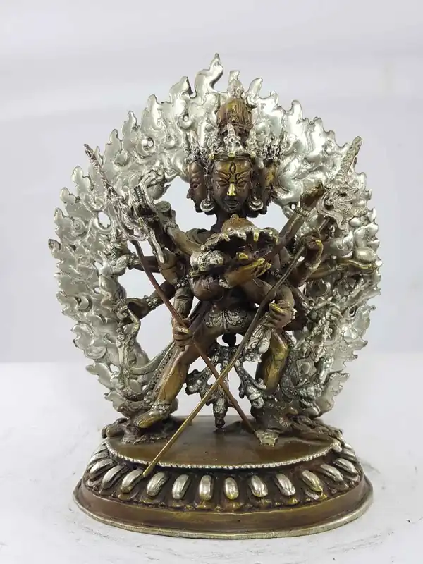 Statue de Chakrasamvara