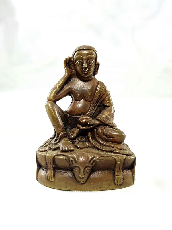 Statue miniature en cuivre de Milarépa