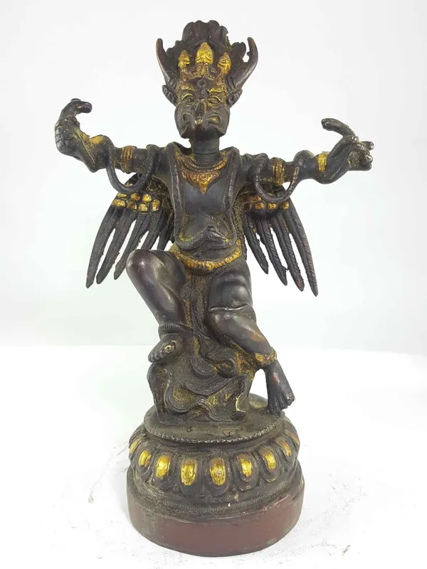 Statue en cuivre de Garuda