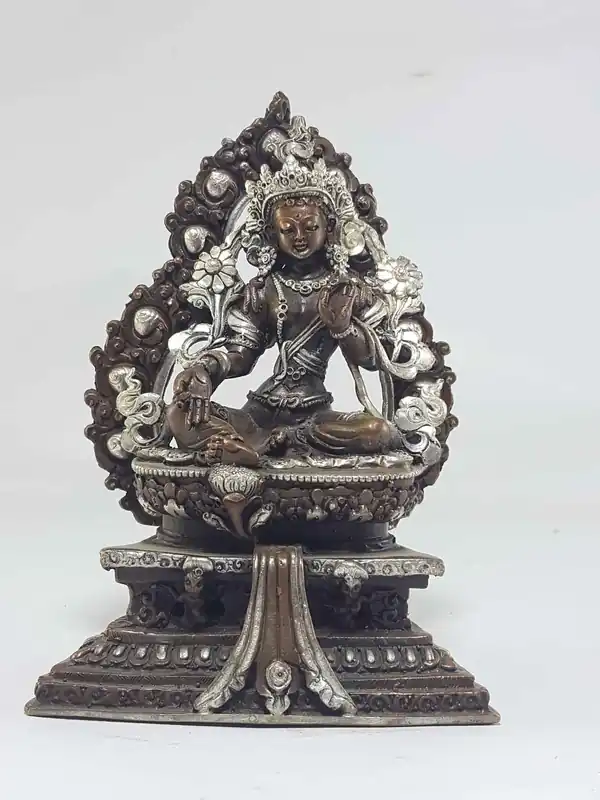 Statue tibétaine de Sahasrabhuja Avalokitesvara