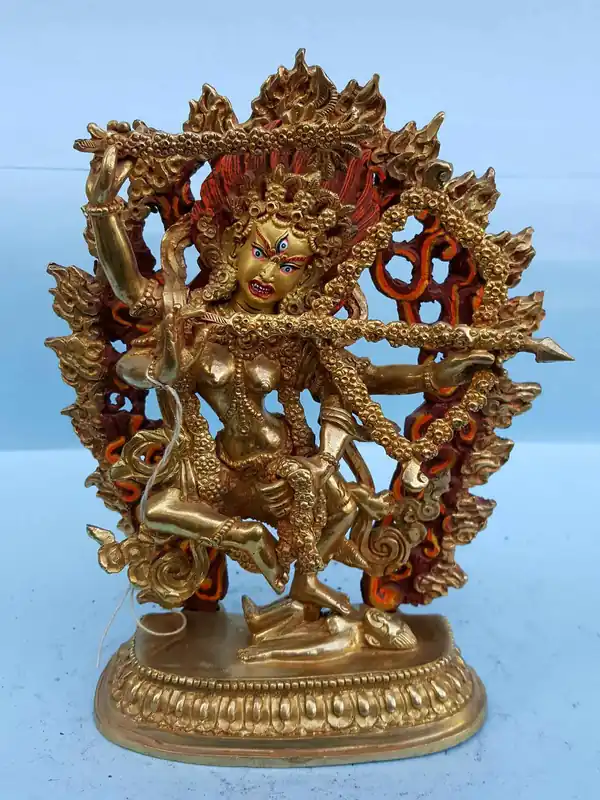 Statue de Kurukulla faite à la main