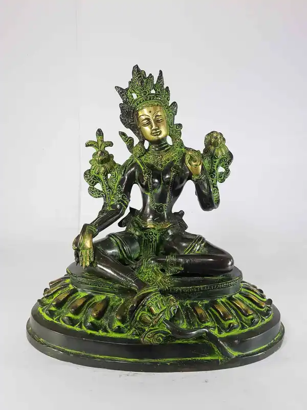 Statue de Tara Arya en double lotus, coulée de sable