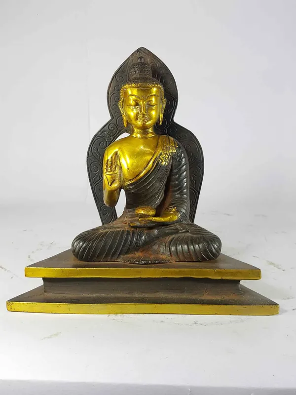 Statue de Bouddha Amoghasiddhi en fonte de sable