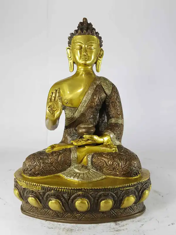 Statue de Bouddha Amoghasiddhi en fonte de sable