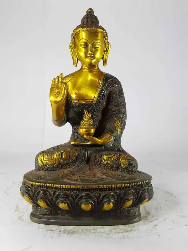 Statue de Bouddha Amoghasiddhi en fonte de sable