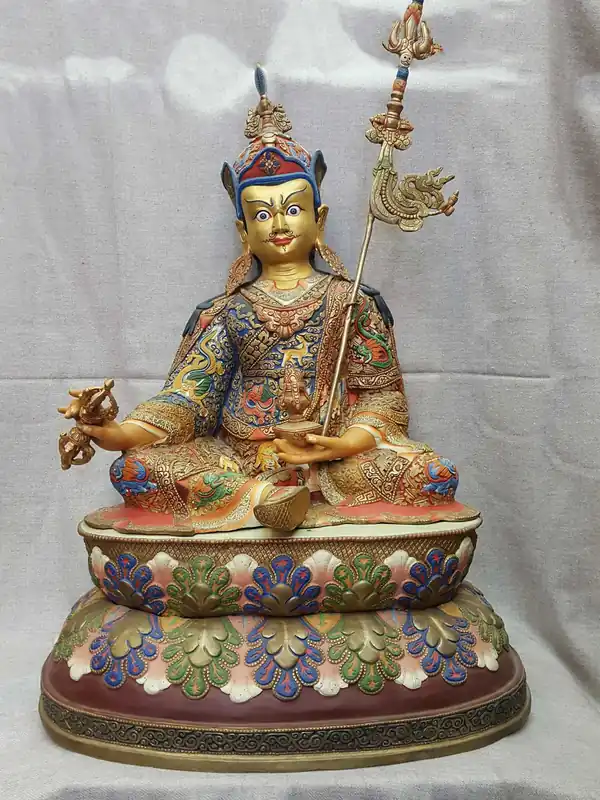 Statue de Padmasambhava Finition en couleur de Thangka