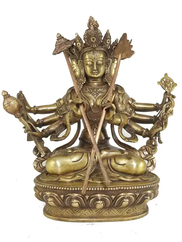 Statue de Sitatapatra, Déesse du Parasol Blanc, finition en bronze.