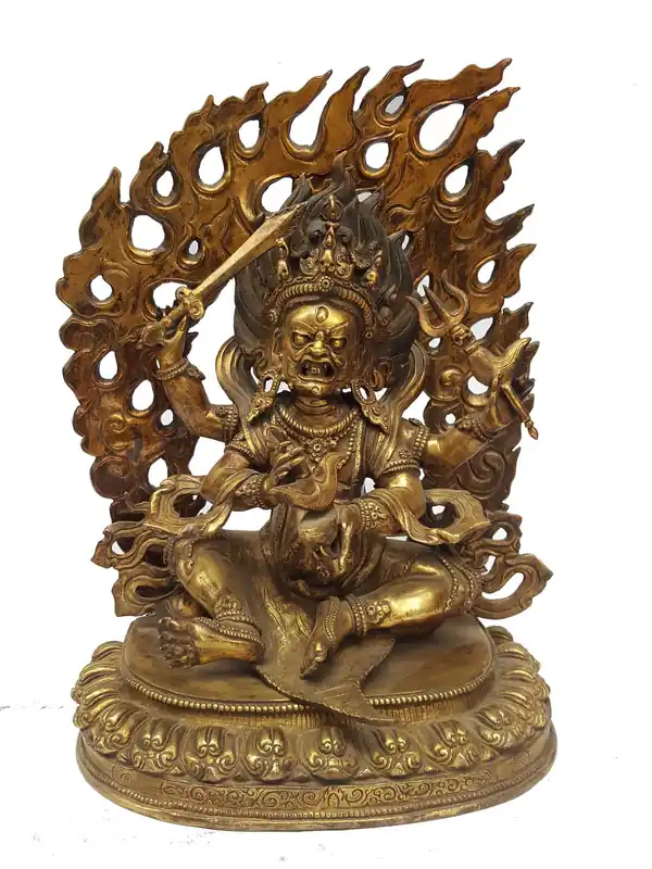 Statue de Mahakala assis