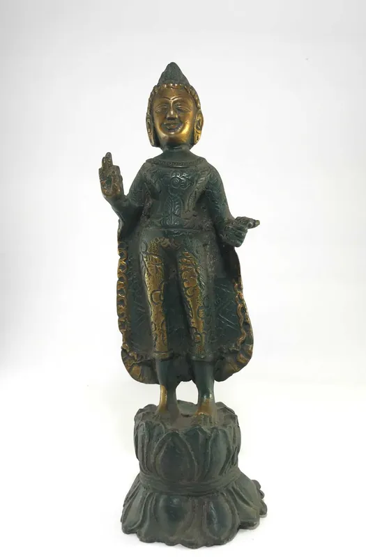 Statue du Bouddha debout Dipankara