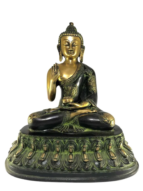 Statue du Bouddha de la Bénédiction