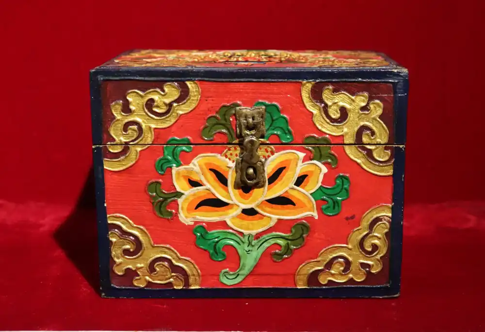 Boîte à trésors tibétaine