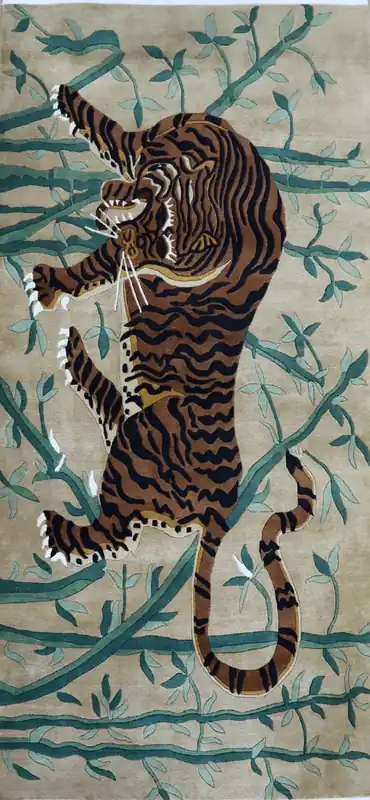 Le tapis tigre tibétain avec bambou