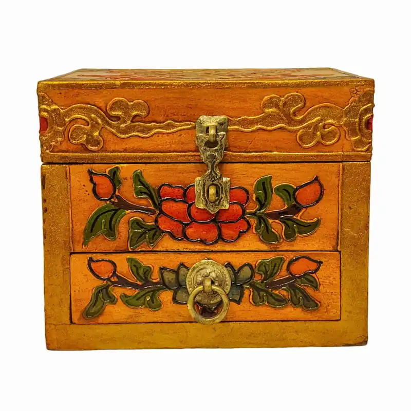 Boîte rituelle en bois tibétain avec peinture traditionnelle
