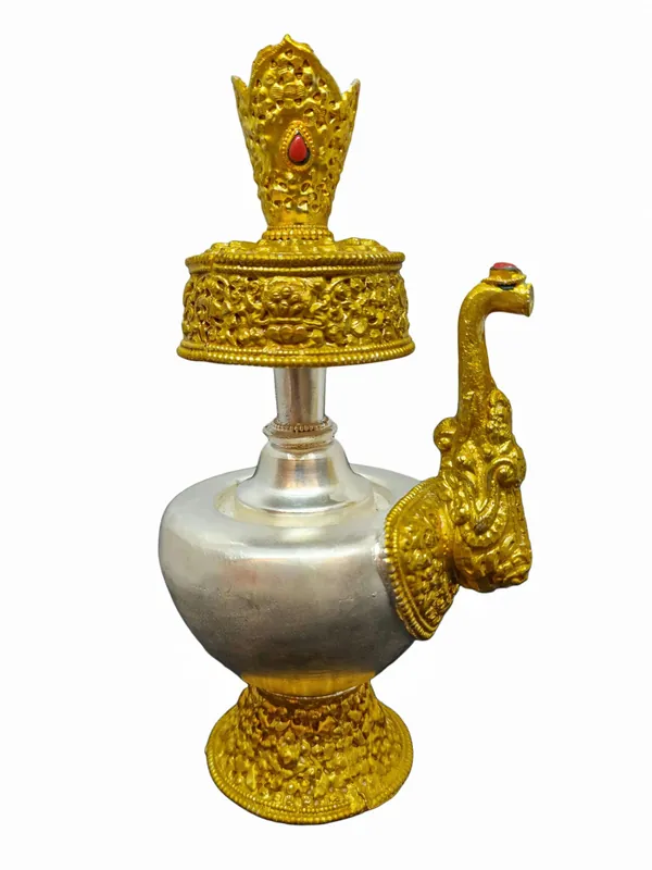 Ensemble traditionnel de bols d’offrande bouddhistes en cuivre