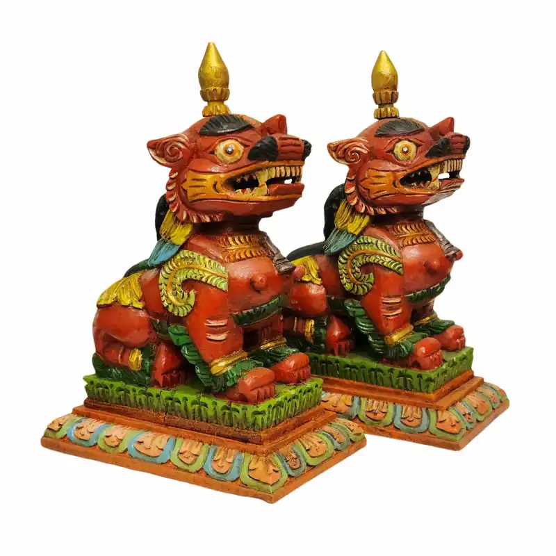 Ensemble de lions en bois – Symbole de protection