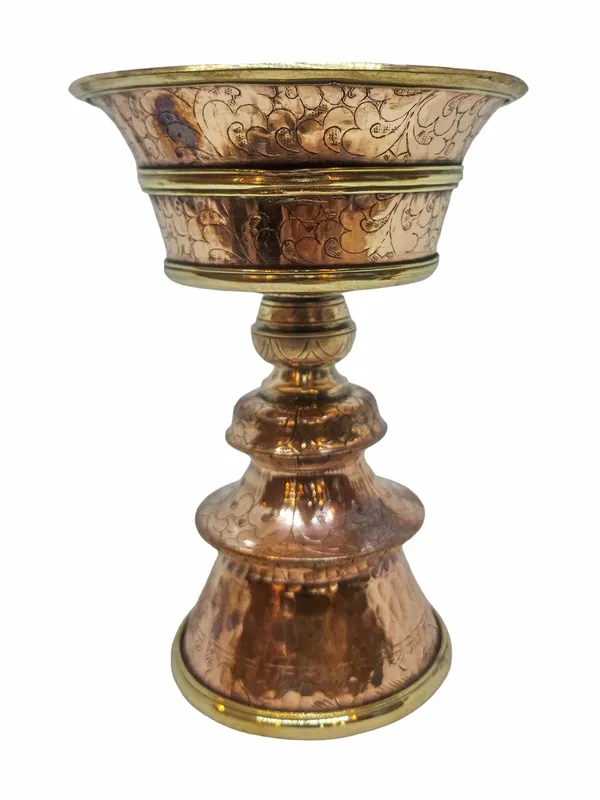 Lampe à beurre en cuivre pour rituels bouddhistes