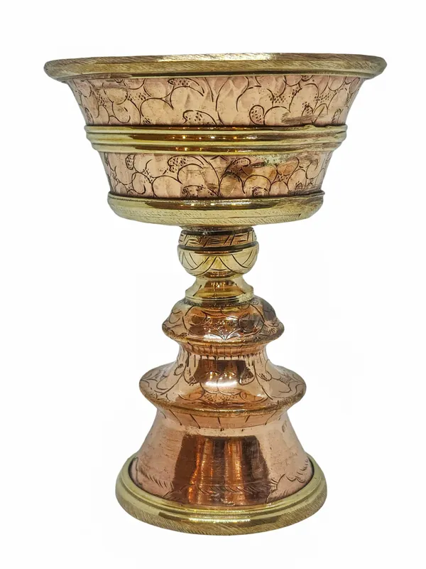 Lampe à beurre en cuivre pour rituels bouddhistes