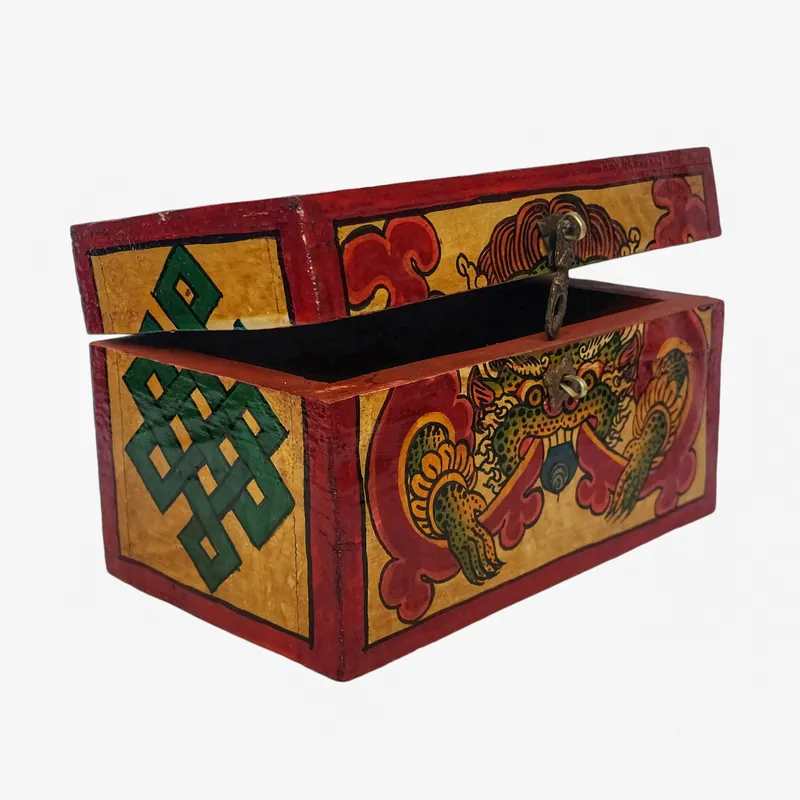 Boîte rituelle en bois tibétaine pour la pratique spirituelle