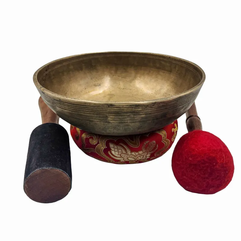 Sept bols chantants en bronze manipuri pour la méditation