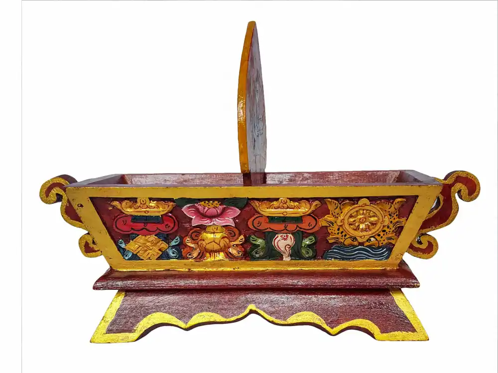 Boîte rituelle en bois tibétaine pour objets sacrés