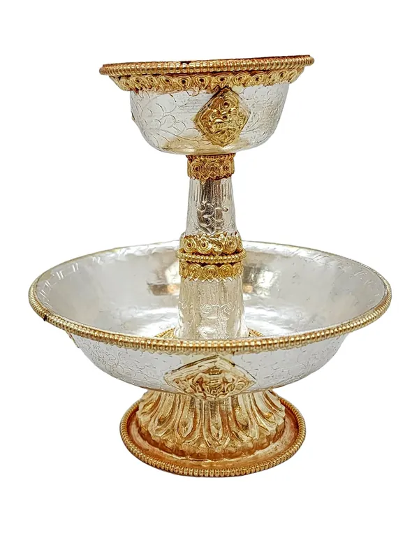 Offrande en cuivre de Serkyem pour les rituels Vajrayana