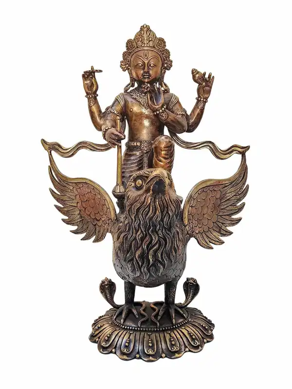 Majestueuse statue en cuivre de Vishnu assis sur Garuda – Symbole de la sagesse divine