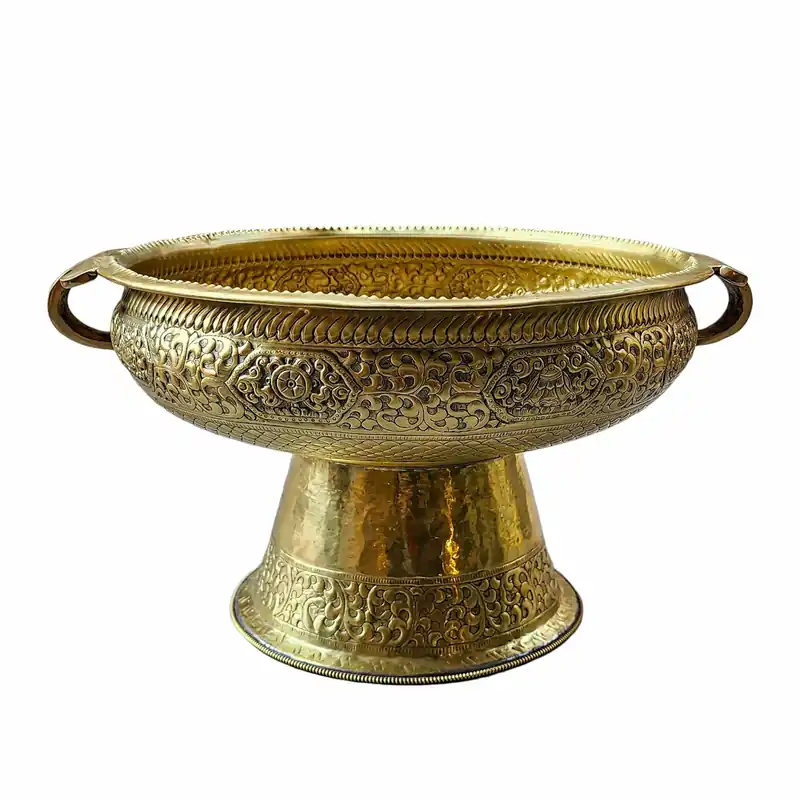Vase à fleurs en laiton pour le bouddhisme vajrayana