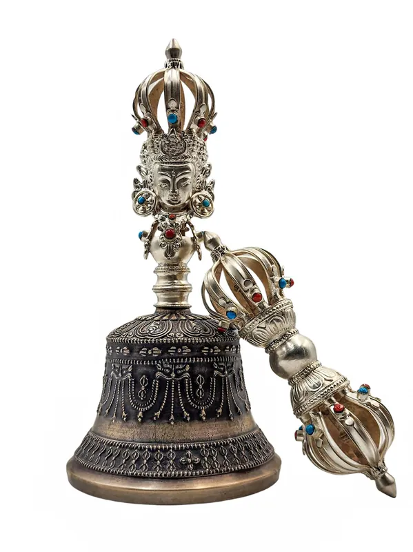 Cloche en cuivre et dorje vajra pour les rituels