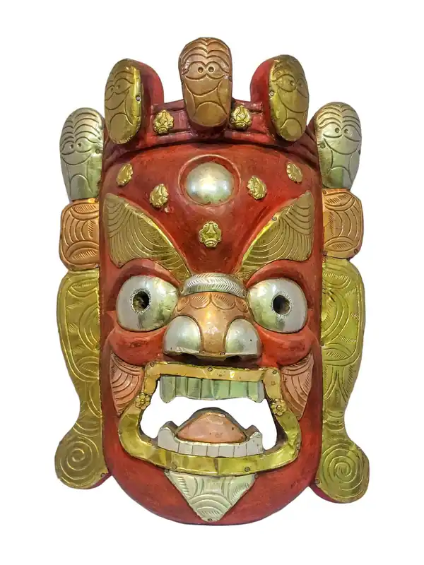 Masque en bois Bhairab accroché au mur en peuplier