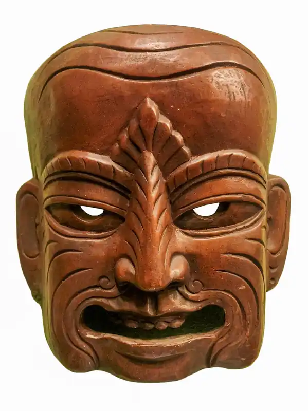 Masque tribal fait à la main en bois de peuplier