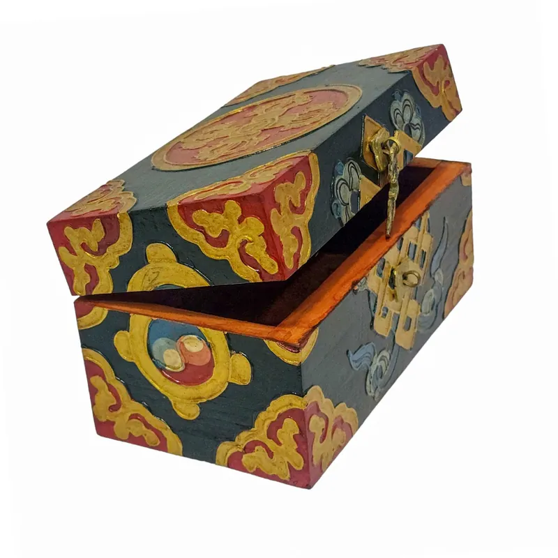 Boîte en bois rituelle tibétaine avec peinture traditionnelle