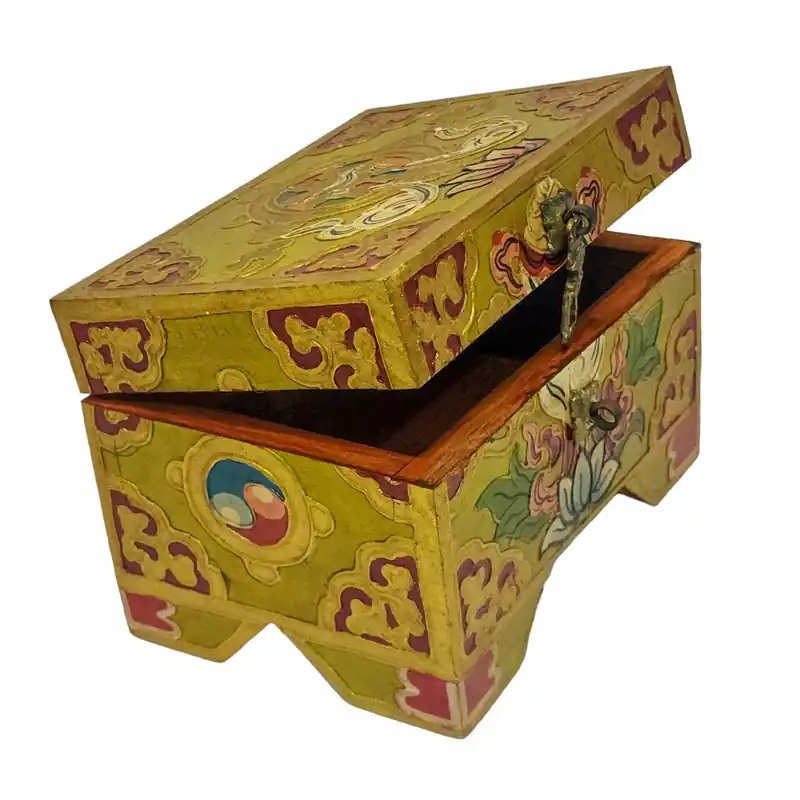 Boîte rituelle tibétaine en bois avec peinture colorée