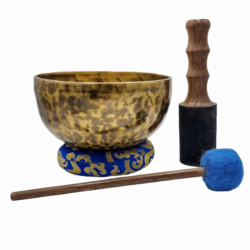 Bol chantant en bronze antique terminé, sept pièces