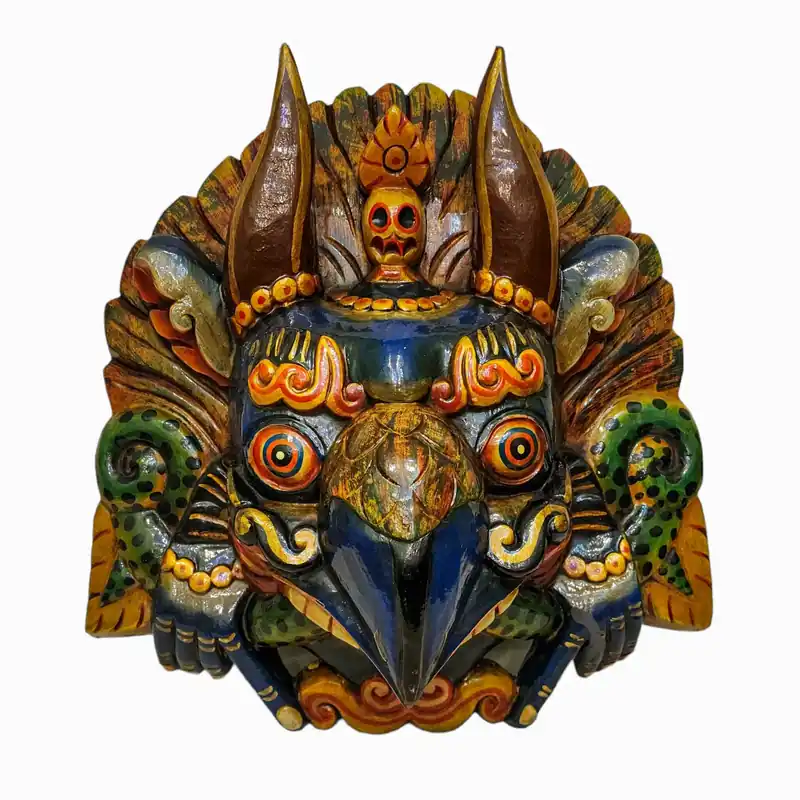 Masque en bois de Garuda pour la protection divine
