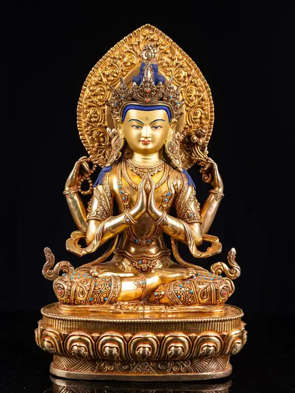 Statue de Chenrezig – Cuivre avec visage en or