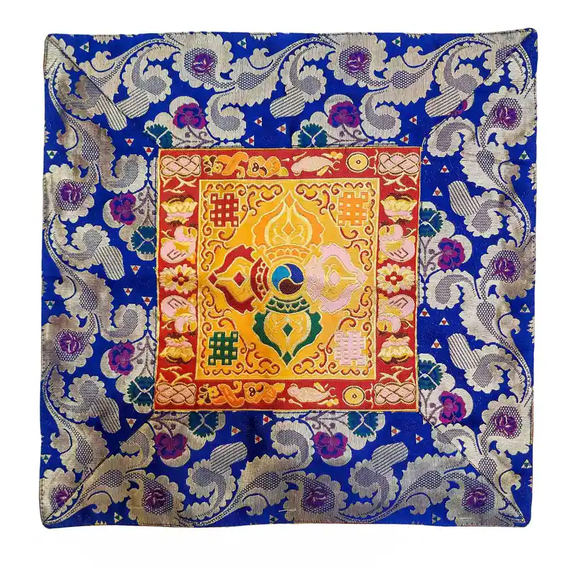 Napperon en brocart de Cochin avec double dorje