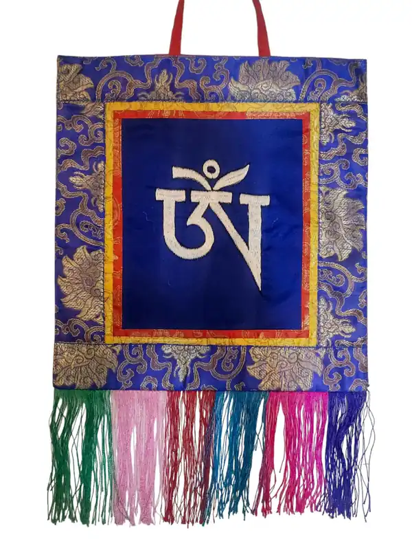 Tapisserie en brocart de Cochin avec symbole OM
