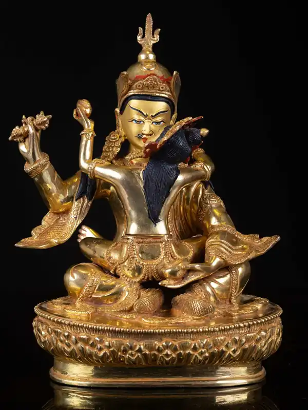 Statue en cuivre de Padmasambhava avec le visage plaqué or