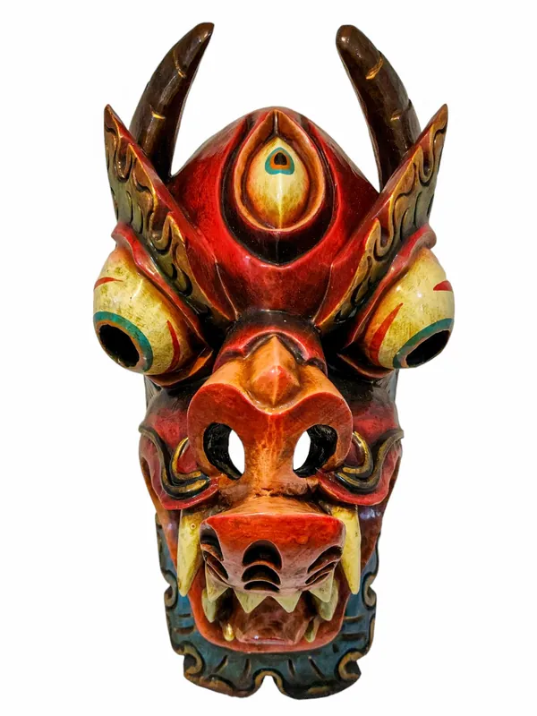Masque en bois de dragon – Bois de peuplier rouge