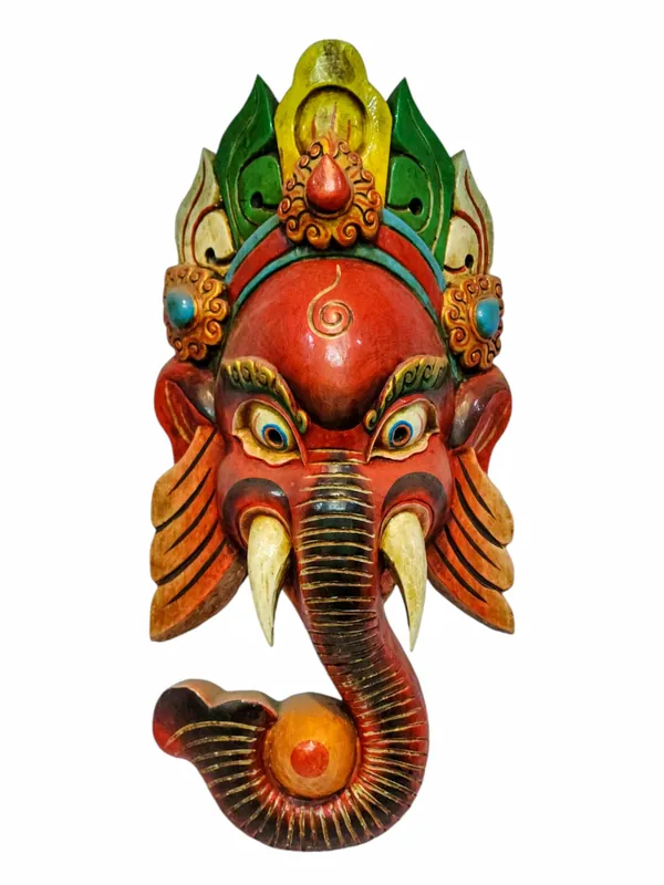 Masque en bois de Ganesh suspendu au mur en peuplier
