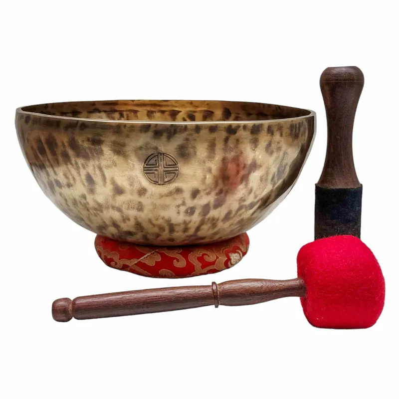 Bol de pleine lune – Sept bronzes avec finition ancienne