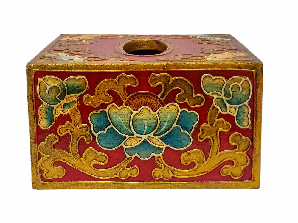 Boîte à trésor tibétaine avec motif de lotus rouge pour l’organisation des serviettes