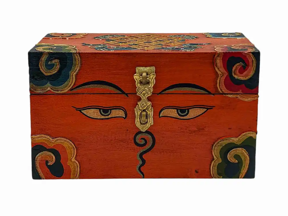 Boîte au trésor tibétaine magnifiquement conçue présentant le design de l’Œil du Bouddha