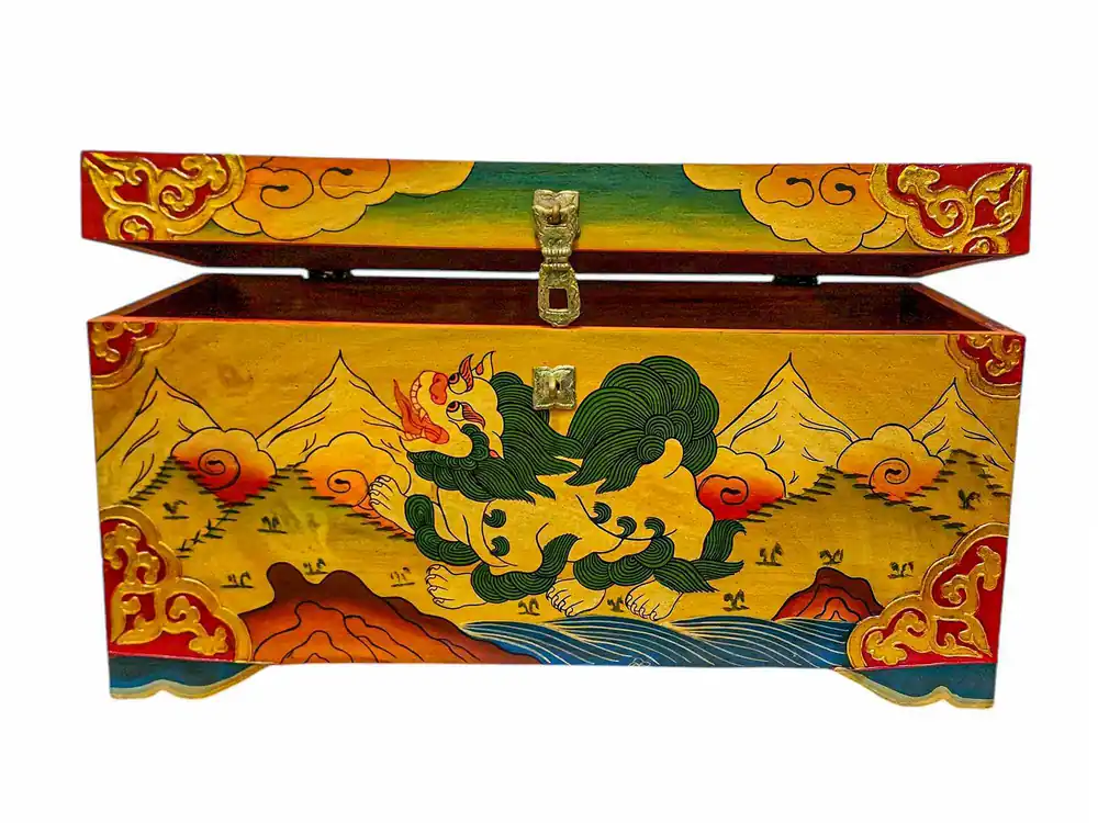 Coffre tibétain présentant des lions de temple