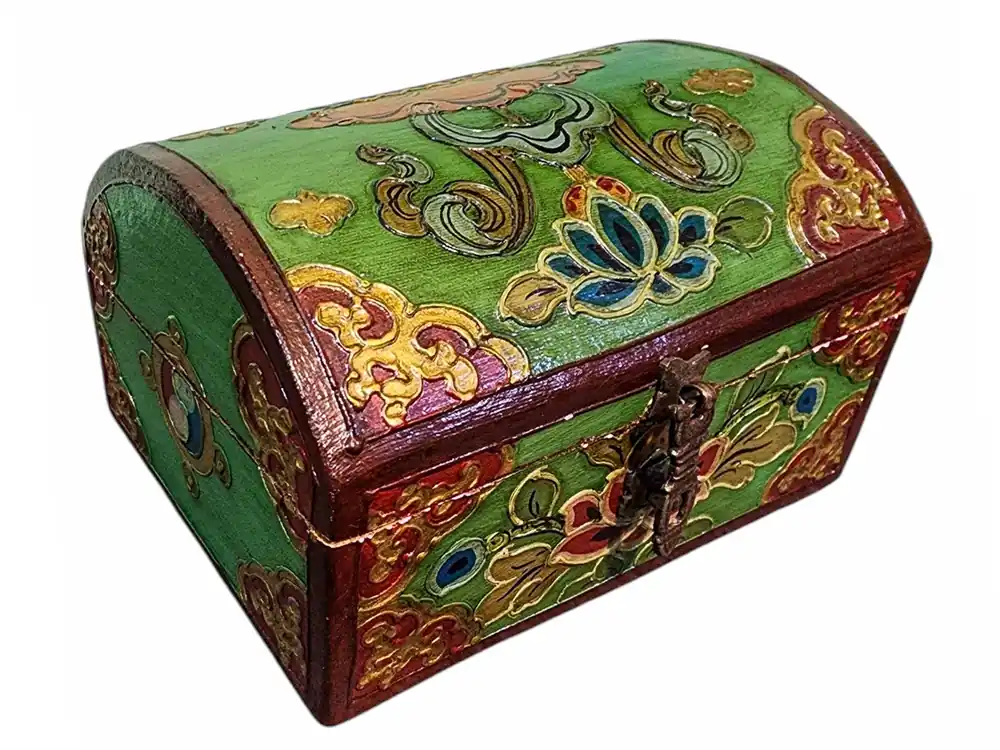 Coffre en bois bouddhiste aux couleurs traditionnelles tibétaines